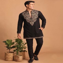Men's Embroidered Lachaka Kurta with Bottom